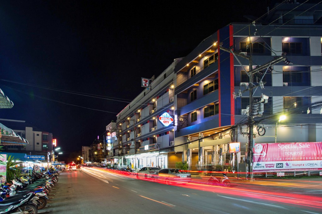 city hotel krabi, krabi seabass hotel, lada krabi residence, river front krabi hotel, snoozz hotel, srisuksant square, the brown hotel krabi, the nice hotel, the pineapple hotel, the seens hotel, u residence, well timed hotel, คลองปากน้ำ, ถนนคนเดินกระบี่, ที่พักกระบี่, ที่พักกระบี่ 2024, ที่พักกระบี่ 2567, ที่พักกระบี่ ตัวเมือง, ที่พักกระบี่ ใกล้ถนนคนเดิน, ที่พักกระบี่ ในเมือง, ที่พักตัวเมืองกระบี่, ที่พักตัวเมืองกระบี่ 2024, ที่พักตัวเมืองกระบี่ 2567, ที่พักเมืองกระบี่, ที่พักเมืองกระบี่ 2024, ที่พักเมืองกระบี่ 2567, ยู เรสซิเดนซ์, ลดา กระบี่ เรสซิเดนซ์, ลานปูดำ, ศรีสุขสันต์ สแควร์, สนูซ โฮเทล, ห้างโวค, เดอะ ไพน์แอปเปิ้ล โฮเต็ล, เดอะบราวน์ กระบี่, โรงแรม เดอะซีนส์, โรงแรม เดอะบราวน์ กระบี่, โรงแรมกระบี่ ซีบาส, โรงแรมซิตี้ กระบี่, โรงแรมริเวอร์ฟรอนต์ กระบี่, โรงแรมเดอะ ไนซ์, โรงแรมในเมืองกระบี่, top 15+ ที่พัก เมืองกระบี่ [กรกฎาคม 2024] เดินทางสะดวก ใกล้แหล่งท่องเที่ยว