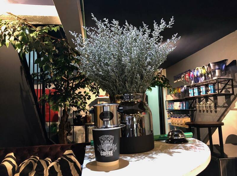 คาเฟ่ทองหล่อ บรรยากาศน่านั่ง น่าออกเดท ชิลแบบหลากสไตล์ ใกล้บีทีเอส (bts) ทองหล่อ