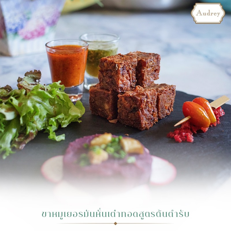 คาเฟ่ทองหล่อ บรรยากาศน่านั่ง น่าออกเดท ชิลแบบหลากสไตล์ ใกล้บีทีเอส (bts) ทองหล่อ