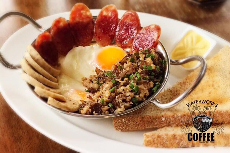 คาเฟ่ทองหล่อ บรรยากาศน่านั่ง น่าออกเดท ชิลแบบหลากสไตล์ ใกล้บีทีเอส (bts) ทองหล่อ