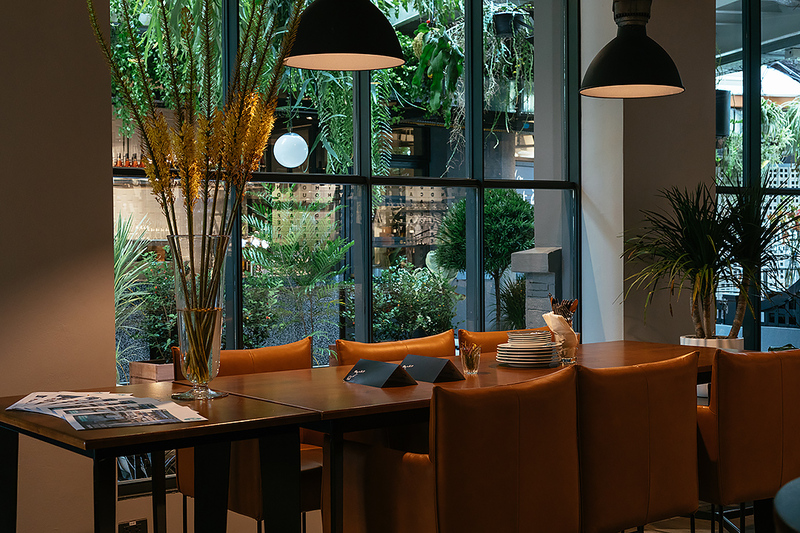 คาเฟ่ทองหล่อ บรรยากาศน่านั่ง น่าออกเดท ชิลแบบหลากสไตล์ ใกล้บีทีเอส (bts) ทองหล่อ