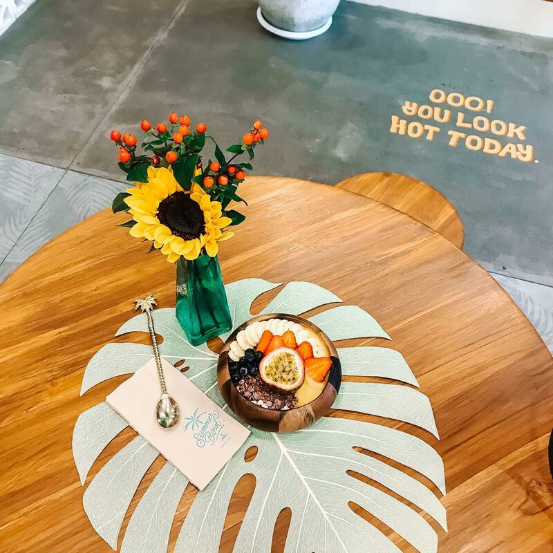 คาเฟ่ทองหล่อ บรรยากาศน่านั่ง น่าออกเดท ชิลแบบหลากสไตล์ ใกล้บีทีเอส (bts) ทองหล่อ