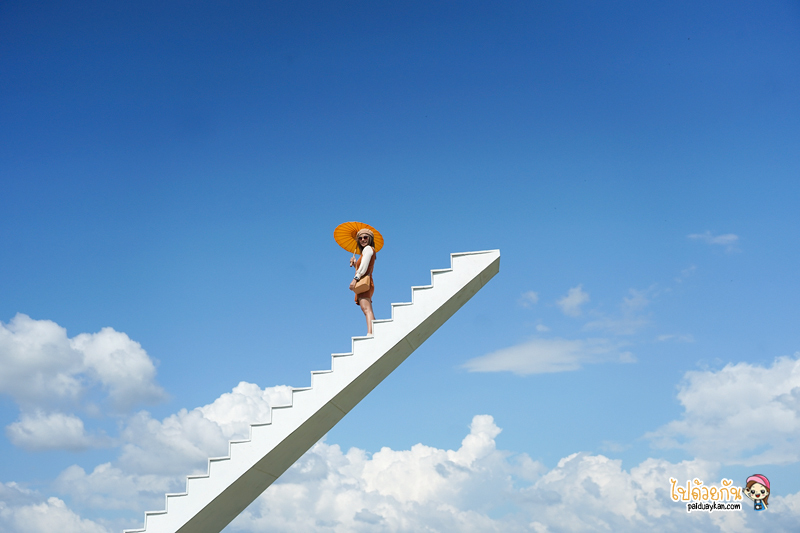 ร้านอาหารเชียงใหม่, chapulin food & cafe, ชะพูลิน ฟู๊ด แอนด์ คาเฟ่, คาเฟ่สันกำแพง, ร้านอาหารสันกำแพง, คาเฟ่เชียงใหม่, ชะพูลิน ฟู๊ด แอนด์ คาเฟ่ ถ่ายรูปกับบันไดสวรรค์สุดชิค