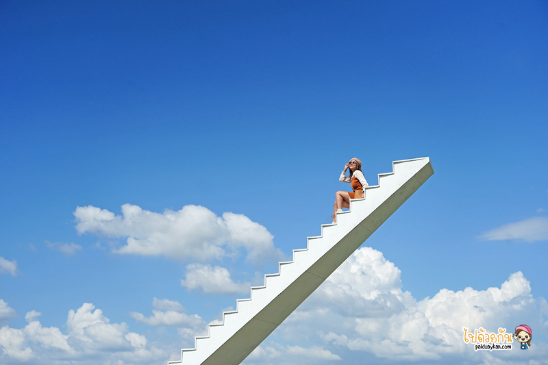 ร้านอาหารเชียงใหม่, chapulin food & cafe, ชะพูลิน ฟู๊ด แอนด์ คาเฟ่, คาเฟ่สันกำแพง, ร้านอาหารสันกำแพง, คาเฟ่เชียงใหม่, ชะพูลิน ฟู๊ด แอนด์ คาเฟ่ ถ่ายรูปกับบันไดสวรรค์สุดชิค