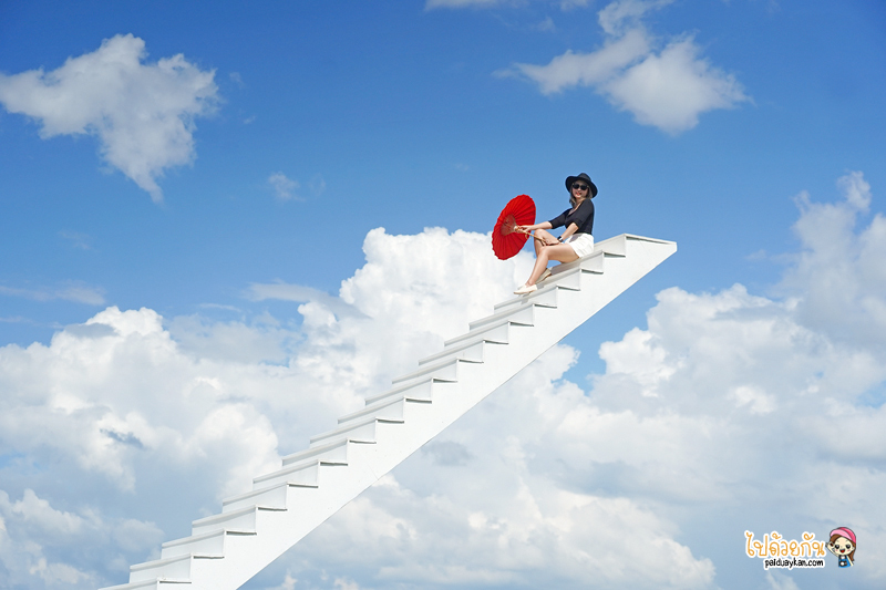 ร้านอาหารเชียงใหม่, chapulin food & cafe, ชะพูลิน ฟู๊ด แอนด์ คาเฟ่, คาเฟ่สันกำแพง, ร้านอาหารสันกำแพง, คาเฟ่เชียงใหม่, ชะพูลิน ฟู๊ด แอนด์ คาเฟ่ ถ่ายรูปกับบันไดสวรรค์สุดชิค