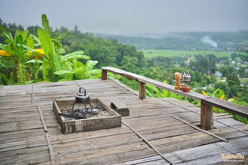 เมืองคอง, ที่พักเมืองคอง, ม่อนชมหมอก, ม่อนชมหมอก พักกระท่อมไม้ ชมวิวภูเขา ทุ่งนา เมืองคอง