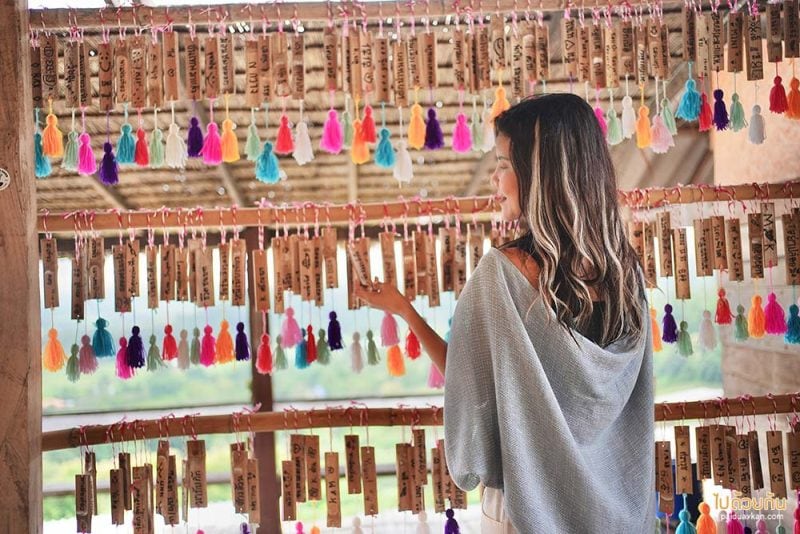 เมืองคอง, ที่พักเมืองคอง, ม่อนชมหมอก, ม่อนชมหมอก พักกระท่อมไม้ ชมวิวภูเขา ทุ่งนา เมืองคอง