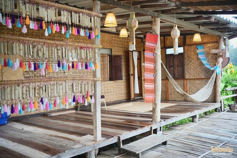 เมืองคอง, ที่พักเมืองคอง, ม่อนชมหมอก, ม่อนชมหมอก พักกระท่อมไม้ ชมวิวภูเขา ทุ่งนา เมืองคอง