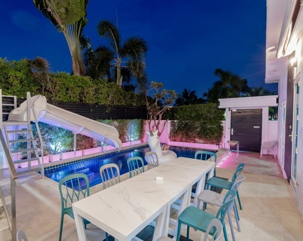 relax pool villa pattaya มีความหรูหรา บรรยากาศดี 2024