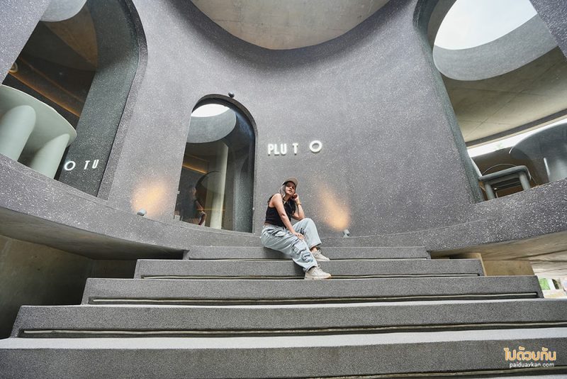 คาเฟ่เชียงใหม่, pluto café, พลูโตคาเฟ่, pluto café พลูโต คาเฟ่สุดล้ำ เหมือนอยู่ในห้วงอวกาศ
