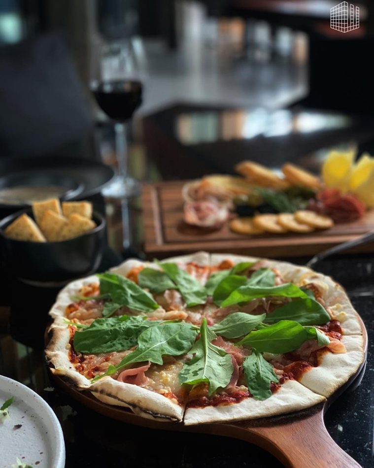 อยุธยา, top 10+ ร้านอาหารอยุธยา 2567 ร้านอร่อยริมน้ำ กุ้งแม่น้ำเผาตัวใหญ่