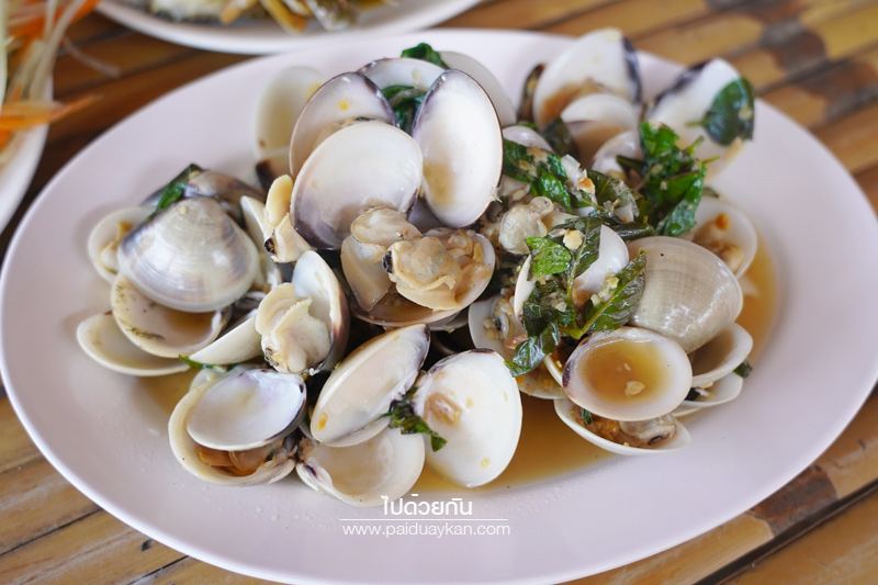 โอ้โห ปูอร่อย ณ แหลมผักเบี้ย, ร้านอาหารแหลมผักเบี้ย, ร้านอาหารบ้านแหลม, ร้านอาหารบางตะบูน, โอ้โห ปูอร่อย แหลมผักเบี้ย