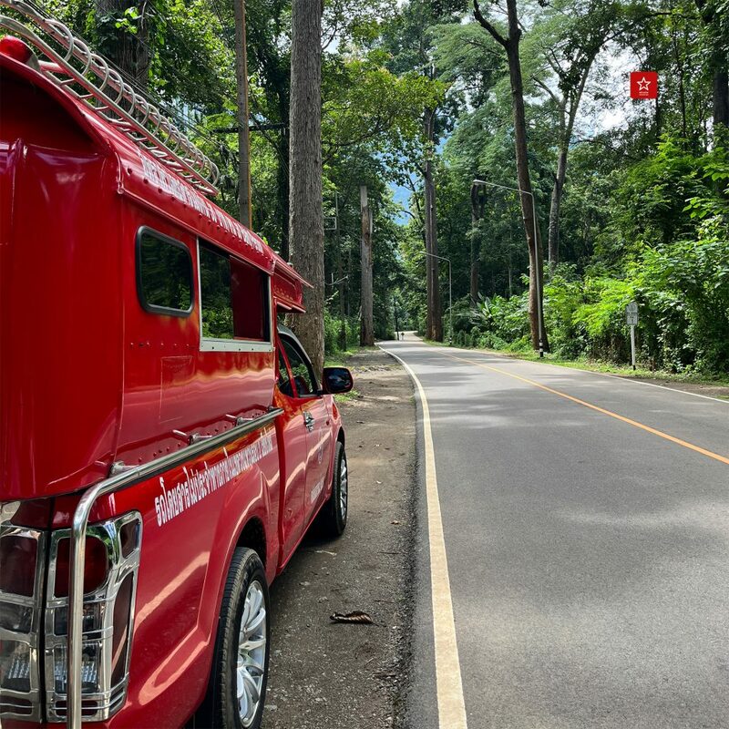 reviewchaingmai, รถแดง, รีวิวเชียงใหม่, สวนสนแม่แตง, เชียงดาว, เชียงใหม่, เที่ยวหน้าฝน, เที่ยวเชียงใหม่, เที่ยวฤดูฝน เดินเล่นป่าสน แช่ออนเซ็นบนดอย