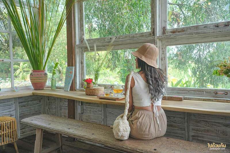 เที่ยวปทุมธานี, คาเฟ่ปทุมธานี, chaba chabai cafe, ชบา ชไบ, chaba chabai cafe คาเฟ่บ้านไม้อบอุ่น ย่านลำลูกกา