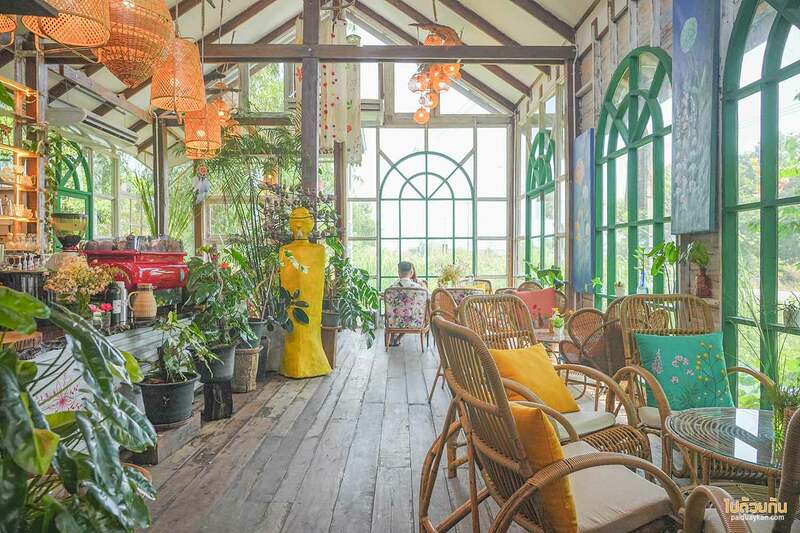 เที่ยวปทุมธานี, คาเฟ่ปทุมธานี, chaba chabai cafe, ชบา ชไบ, chaba chabai cafe คาเฟ่บ้านไม้อบอุ่น ย่านลำลูกกา