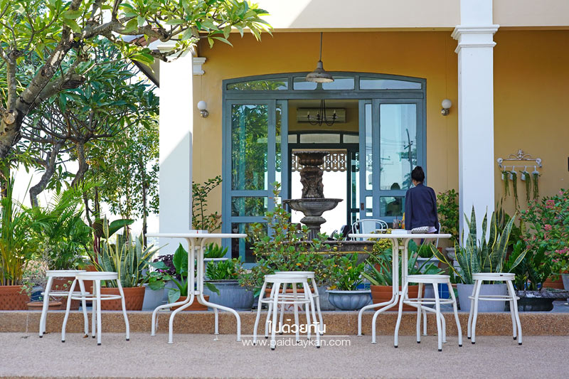 สถานที่ท่องเที่ยวมุกดาหาร, มุกดาหาร, เที่ยวมุกดาหาร, สะหวันสำราญ, ดื่มด่ำบรรยากาศย้อนยุคริมชายโขง ที่ สะหวันสำราญ