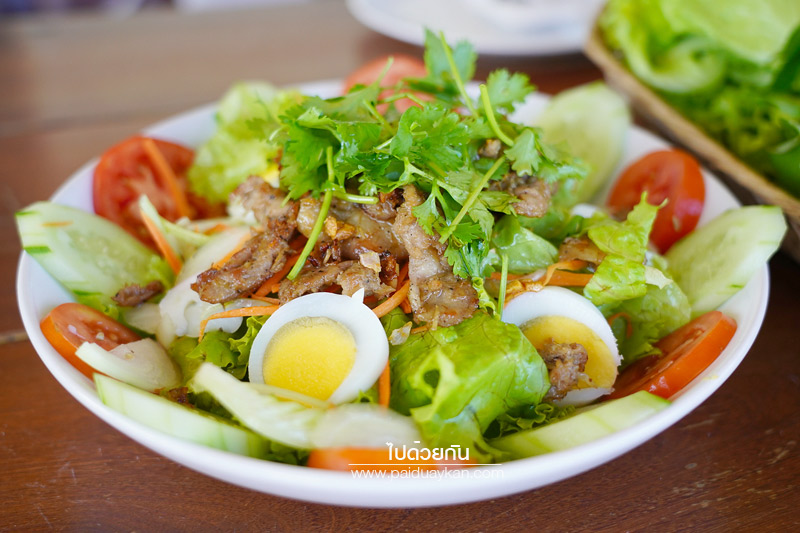 สถานที่ท่องเที่ยวมุกดาหาร, มุกดาหาร, เที่ยวมุกดาหาร, สะหวันสำราญ, ดื่มด่ำบรรยากาศย้อนยุคริมชายโขง ที่ สะหวันสำราญ