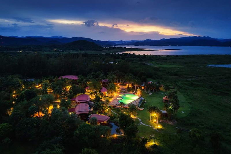 top 11+ ที่พักแก่งกระจาน 2567 ติดริมน้ำ มีเครื่องเล่น เปิดใหม่ สวยๆ บ้านเป็นหลัง ราคาถูก