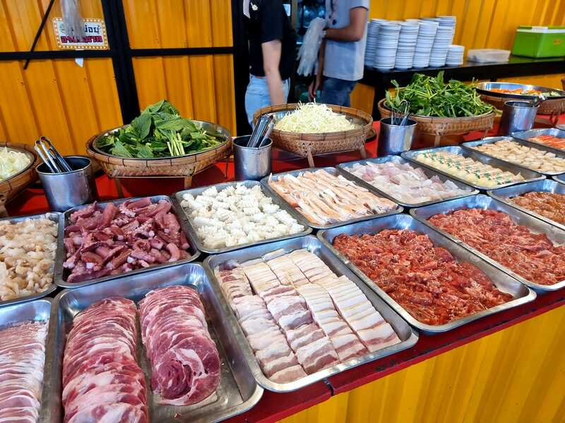 ร้านบุฟเฟ่ต์ซีฟู้ดพัทยา อาหารทะเลสดใหม่ทุกวัน อิ่มไม่อั้นรับประกันความสด