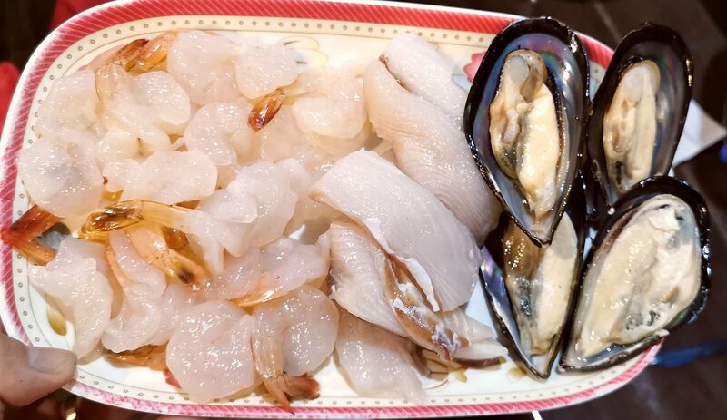 บุฟเฟ่ต์ชาบู งบไม่เกิน 250 บาท!!! ราคานี้รวมเครื่องดื่มแล้ว : พิกัดทั่วกรุงเทพฯ