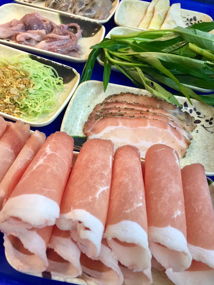 บุฟเฟ่ต์ชาบู งบไม่เกิน 250 บาท!!! ราคานี้รวมเครื่องดื่มแล้ว : พิกัดทั่วกรุงเทพฯ