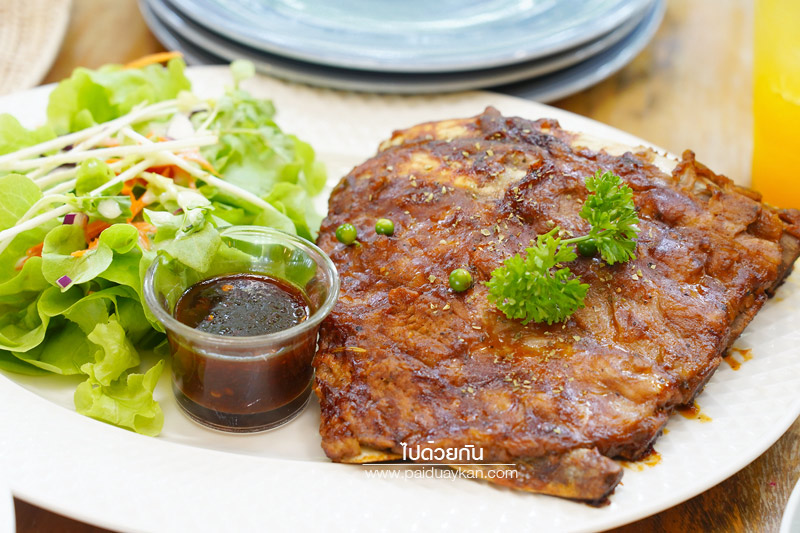 ร้านอาหารกาญจนบุรี, ร้านกาแฟกาญจนบุรี, คาเฟ่กาญจนบุรี, ravi vira กาญจนบุรี, ravi vira กาญจนบุรี คาเฟ่สไตล์ยุโรปวินเทจ ร่มรื่นด้วยสวนสวย