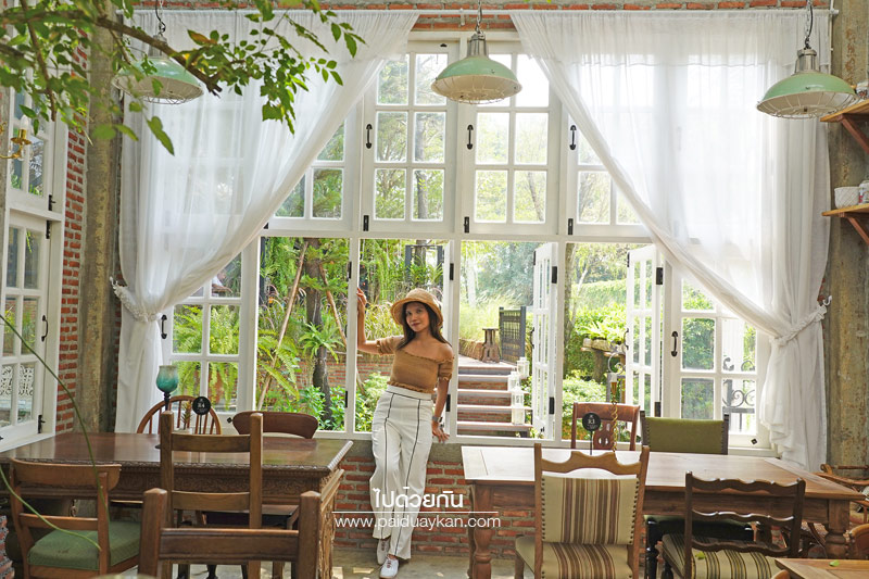 ร้านอาหารกาญจนบุรี, ร้านกาแฟกาญจนบุรี, คาเฟ่กาญจนบุรี, ravi vira กาญจนบุรี, ravi vira กาญจนบุรี คาเฟ่สไตล์ยุโรปวินเทจ ร่มรื่นด้วยสวนสวย