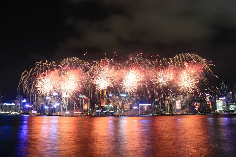 america, austin, australia, bosingak belfry, burj khalifa, eiffel tower, france, happy new year, harbour bridge, hkcec, hong kong, japan, korea, london, marina bay, new york, no limit! christmas, no limit! countdown 2024, singapore, sydney, sydney opera house, symphony of lights, taipei 101, taiwan, times square, united arab emirates, united kingdom, universal studio japan, universal studio singapore, victoria harbour, ซิดนีย์, ซิดนีย์ ออสเตรเลีย, ซิดนีย์โอเปร่าเฮาส์, ญี่ปุ่น, ตึกไทเป 101, ถนนแมนฮัตตัน, ทหารเกาหลี, นิวยอร์ก, บิ๊กเบน, พลุปีใหม่, พิธีตีระฆังโพชินกัง, พิพิธภัณฑ์ศิลปวิทยาศาสตร์, มาริน่า เบย์ แซนด์, มาริน่าเบย์, มาริน่าเบย์ สิงคโปร์, ยูนิเวอแซล สตูดิโอ เจแปน, ลอนดอน, ลอนดอน อายส์, ลอนดอนประเทศอังกฤษ, สหรัฐอาหรับเอมิเรตส์, สะพานฮาร์เบอร์ บริดจ์, สิงคโปร์ ฟลายเออร์, หอนาฬิกาบิ๊กเบน, หอระฆังโพชินกัง, หอไอเฟล, ออสติน โพส มาโลน, ออสเตรเลีย, อ่าววิคตอเรีย, อ่าววิคตอเรีย ฮ่องกง, ฮ่องกง, เกาหลี, เคาท์ดาวน์ 2024, เคาท์ดาวน์ต่างประเทศ, เคาท์ดาวน์ต่างประเทศ2024, เคาท์ดาวน์ปีใหม่, เทศกาลเคาท์ดาวน์, เบิร์จคาลิฟา, เมอร์ไลออน, ไต้หวัน, ไทม์สแควร์, ไทม์สแควร์ สหรัฐอเมริกา, top 10+ สถานที่เคาท์ดาวน์ต่างประเทศ 2024 พลุไฟอลังการ แสง สีจัดเต็ม!