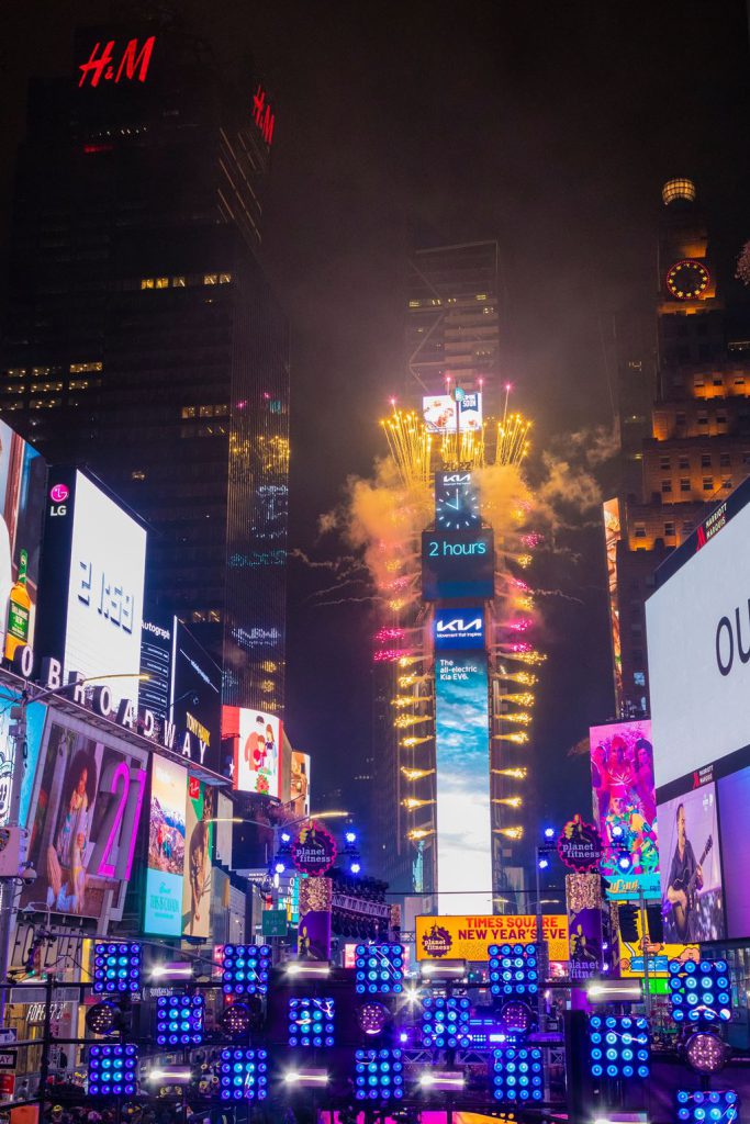 america, austin, australia, bosingak belfry, burj khalifa, eiffel tower, france, happy new year, harbour bridge, hkcec, hong kong, japan, korea, london, marina bay, new york, no limit! christmas, no limit! countdown 2024, singapore, sydney, sydney opera house, symphony of lights, taipei 101, taiwan, times square, united arab emirates, united kingdom, universal studio japan, universal studio singapore, victoria harbour, ซิดนีย์, ซิดนีย์ ออสเตรเลีย, ซิดนีย์โอเปร่าเฮาส์, ญี่ปุ่น, ตึกไทเป 101, ถนนแมนฮัตตัน, ทหารเกาหลี, นิวยอร์ก, บิ๊กเบน, พลุปีใหม่, พิธีตีระฆังโพชินกัง, พิพิธภัณฑ์ศิลปวิทยาศาสตร์, มาริน่า เบย์ แซนด์, มาริน่าเบย์, มาริน่าเบย์ สิงคโปร์, ยูนิเวอแซล สตูดิโอ เจแปน, ลอนดอน, ลอนดอน อายส์, ลอนดอนประเทศอังกฤษ, สหรัฐอาหรับเอมิเรตส์, สะพานฮาร์เบอร์ บริดจ์, สิงคโปร์ ฟลายเออร์, หอนาฬิกาบิ๊กเบน, หอระฆังโพชินกัง, หอไอเฟล, ออสติน โพส มาโลน, ออสเตรเลีย, อ่าววิคตอเรีย, อ่าววิคตอเรีย ฮ่องกง, ฮ่องกง, เกาหลี, เคาท์ดาวน์ 2024, เคาท์ดาวน์ต่างประเทศ, เคาท์ดาวน์ต่างประเทศ2024, เคาท์ดาวน์ปีใหม่, เทศกาลเคาท์ดาวน์, เบิร์จคาลิฟา, เมอร์ไลออน, ไต้หวัน, ไทม์สแควร์, ไทม์สแควร์ สหรัฐอเมริกา, top 10+ สถานที่เคาท์ดาวน์ต่างประเทศ 2024 พลุไฟอลังการ แสง สีจัดเต็ม!