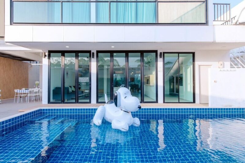 pool lay stay a3 poolvilla pattaya พักผ่อนครอบครัวและเพื่อน