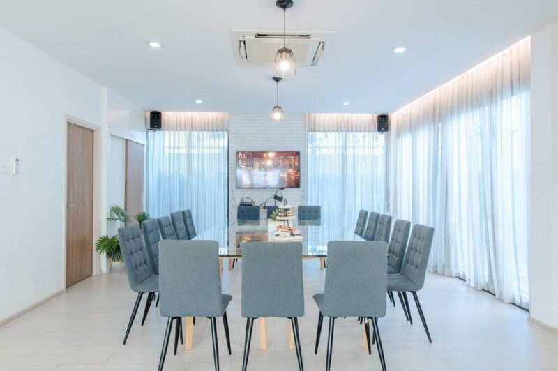 pool lay stay a3 poolvilla pattaya พักผ่อนครอบครัวและเพื่อน