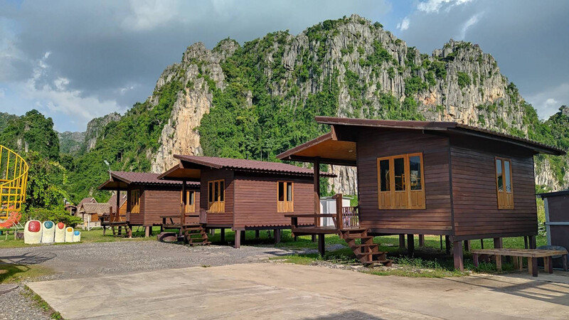 top 10+ ที่พักเนินมะปราง 2567 ที่พักบ้านมุง พิษณุโลก บรรยากาศดี ชมวิวภูเขาหินปูน