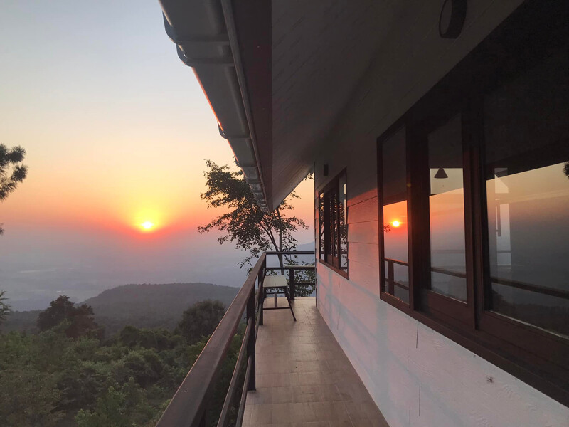 top 10+ ที่พักเนินมะปราง 2567 ที่พักบ้านมุง พิษณุโลก บรรยากาศดี ชมวิวภูเขาหินปูน