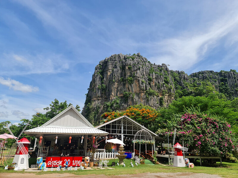 top 10+ ที่พักเนินมะปราง 2567 ที่พักบ้านมุง พิษณุโลก บรรยากาศดี ชมวิวภูเขาหินปูน