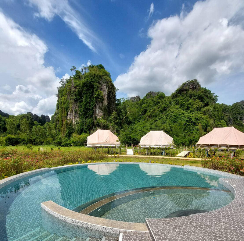 top 10+ ที่พักเนินมะปราง 2567 ที่พักบ้านมุง พิษณุโลก บรรยากาศดี ชมวิวภูเขาหินปูน