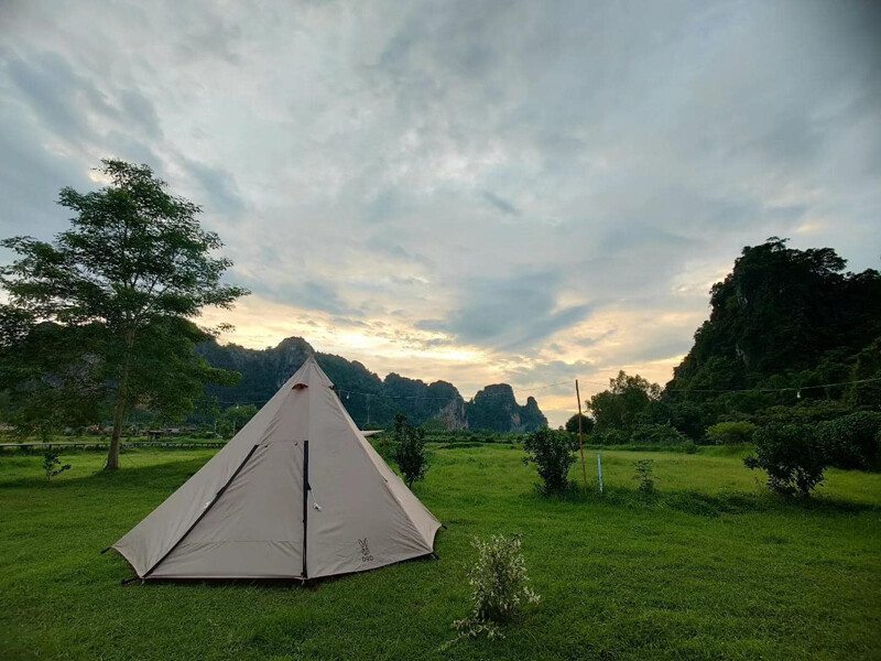 top 10+ ที่พักเนินมะปราง 2567 ที่พักบ้านมุง พิษณุโลก บรรยากาศดี ชมวิวภูเขาหินปูน