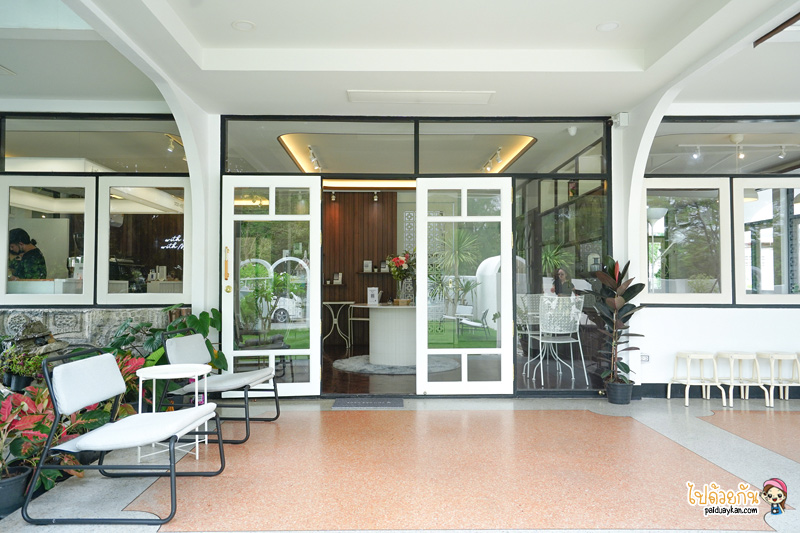 คาเฟ่ลาดพร้าว, คาเฟ่โชคชัยสี่, maysa-cafe, maysa café คาเฟ่สีขาวในบ้านไม้ ให้ฟีลมินิมอล