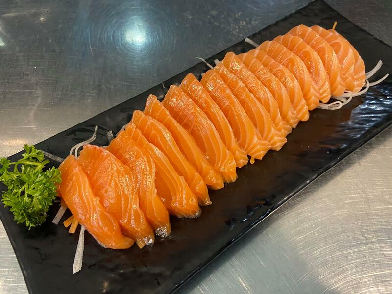 บุฟเฟ่ต์แซลมอนสุดคุ้ม ราคาเริ่มต้น ที่ 299฿ !! บอกเลยว่าคุ้มสุดๆ สำหรับสายแซลมอน