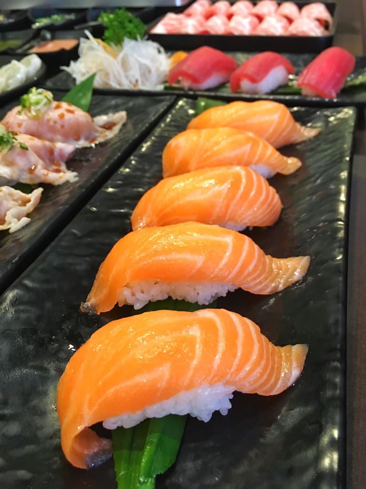 บุฟเฟ่ต์แซลมอนสุดคุ้ม ราคาเริ่มต้น ที่ 299฿ !! บอกเลยว่าคุ้มสุดๆ สำหรับสายแซลมอน