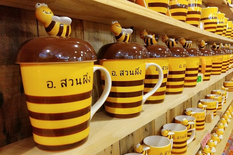 alpaca hill, camping field สวนผึ้ง, coro field, highland สวนผึ้ง, moai coffee, new land สวนผึ้ง, the camping field, the scenery vintage farm, veneto, veneto สวนผึ้ง, จุดชมวิวห้วยคอกหมู, จุดชมวิวเขากระโจม, ชิราคาวาโกะ คาเฟ่, ชิราคาวาโกะ สวนผึ้ง, ตลาดห้วยน้ำใส, ตลาดเช้าริมธาร, ตลาดเช้าริมธาร สวนผึ้ง, ตลาดโอ๊ะป่อย, ที่เที่ยวสวนผึ้ง, ที่เที่ยวสวนผึ้ง 2023, ที่เที่ยวสวนผึ้ง 2024, ที่เที่ยวสวนผึ้ง 2567, ธารน้ำร้อนบ่อคลึง, น้ำตกเก้าชั้น, น้ำตกเก้าโจน, นิวแลนด์ สวนผึ้ง, บ้านมอญห้วยน้ำใส, บ้านหอมเทียน, ราชบุรี, วอเตอร์ปาร์ค สวนผึ้ง, สวนป่าสิริกิตติ์, สวนผึ้ง, สวนผึ้งไฮแลนด์, สวนเลม่อน พสุธารา, สวนเลม่อน สวนผึ้ง, ห้วยคอกหมู, อัลปาก้า ฮิลล์, เขากระโจม, เดอะ ซีนเนอร์รี่ วินเทจ ฟาร์ม, เดอะรีสอร์ท วอเตอร์ปาร์ค, เที่ยวสวนผึ้ง, เที่ยวสวนผึ้ง 2024, เที่ยวสวนผึ้ง 2567, เวเนโต้ สวนผึ้ง, แก่งส้มแมว, โคโร่ ฟิลด์, โมไอ สวนผึ้ง, ไร่องุ่นมีสุข, ไร่องุ่นมีสุข สวนผึ้ง, top 20+ ที่เที่ยวสวนผึ้ง [กรกฎาคม 2024] สัมผัสธรรมชาติ ท่ามกลางหุบเขา จังหวัดราชบุรี