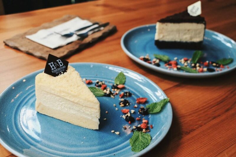 top 5+ คาเฟ่ริมน้ำในกรุงเทพ 2567 บรรยากาศเหมือนต่างจังหวัดเป๊ะเลย