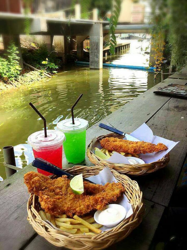 top 5+ คาเฟ่ริมน้ำในกรุงเทพ 2567 บรรยากาศเหมือนต่างจังหวัดเป๊ะเลย