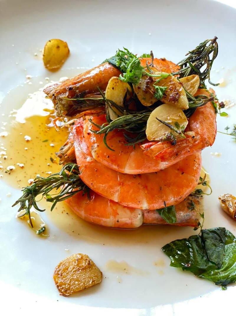 ร้านอาหารติดทะเล หัวหิน รวมร้านอาหารอร่อย บรรยากาศดีติดชายหาด ร้านเด็ดน่าแวะเมื่อมาประจวบฯ