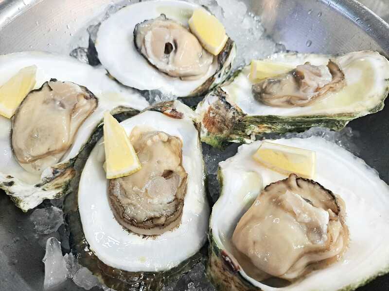 ร้านอาหารติดทะเล หัวหิน รวมร้านอาหารอร่อย บรรยากาศดีติดชายหาด ร้านเด็ดน่าแวะเมื่อมาประจวบฯ