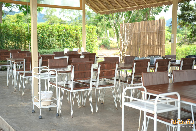 คาเฟ่ภูผาม่าน, ภูผาม่าน, ผาม่านฝัน, ผาม่านฝัน คาเฟ่สุดคิลท์ วิวแนบชิดภูผาม่าน