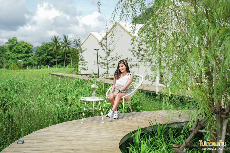 คาเฟ่ภูผาม่าน, ภูผาม่าน, ผาม่านฝัน, ผาม่านฝัน คาเฟ่สุดคิลท์ วิวแนบชิดภูผาม่าน