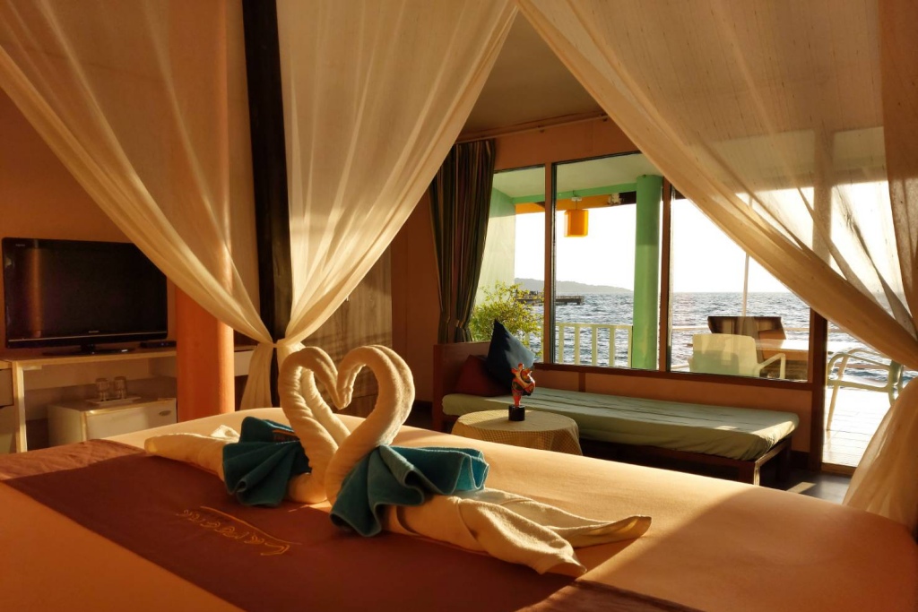 chill days, dharakiri, happy mind koh larn, koh larn villa resort, lareena resort koh larn, myth kohlarn, nomad resort, pause resort & bar, phan loft koh larn, radda sea house, sealey resort, suntosa resort, sweet box, sweet box bed and breakfast, sweet box เกาะล้าน, tawaen beach resort, tcvilla on beach, thandara kohlarn, the rest hotel, xanadu beach resort, กรีน ซีซั่น เกาะล้าน, กรีน ซีซั่น เฮาส์, ซันโตซา รีสอร์ท, ซานาดู บีช รีสอร์ท, ซานาดู บีช รีสอร์ท เกาะล้าน, ซีเล รีสอร์ท, ซีเลย์ รีสอร์ท, ดาราคีรี, ตาแหวน บีช รีสอร์ท, ทีซี วิลลา ออน บีช, ที่พักเกาะล้าน, ที่พักเกาะล้าน 2024, ที่พักเกาะล้าน 2567, ที่พักเกาะล้าน ติดทะเล, ที่พักเกาะล้าน ติดทะเล 2024, ที่พักเกาะล้าน ติดหาด, ที่พักเกาะล้าน แนะนำ, ที่พักเกาะล้านติดทะเล, ที่พักเกาะล้านติดทะเล 2567, ธันดารา, ธันดารา เกาะล้าน, บ้านริมน้ำ เกาะล้าน, พอส รีสอร์ท, พันลอฟท์ เกาะล้าน, ราชาวดี เกาะล้าน โซนมูนไลท์, ลารีน่า รีสอร์ท เกาะล้าน, วางเวลา, หาดตาแหวน, เกาะล้าน 2024, เกาะล้าน วิลลา รีสอร์ท, เช็คอิน รีสอร์ท เกาะล้าน, แฮปปี้ มายด์ เกาะล้าน, โนแมด รีสอร์ท, โนแมด รีสอร์ท เกาะล้าน, โรงแรมเดอะ เรสท์, top 30+ ที่พักเกาะล้าน [กรกฎาคม 2024] ติดทะเล พักผ่อนสุดชิลล์ ใกล้กรุงเทพฯ