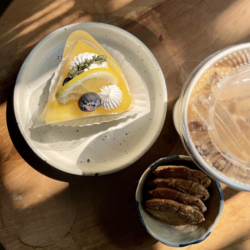 top 10+ คาเฟ่แพร่ 2567 คาเฟ่ในเมือง เปิดใหม่ ร้านสวย บรรยากาศดี กาแฟอร่อย