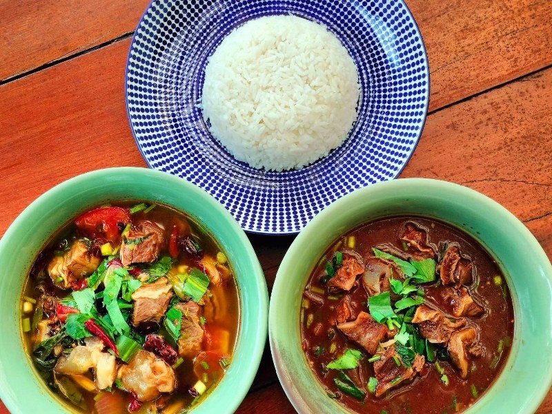 top 15+ ร้านอาหารสุโขทัย 2567 ริมน้ำ บรรยากาศดี ร้านอร่อยในเมือง ห้ามพลาด