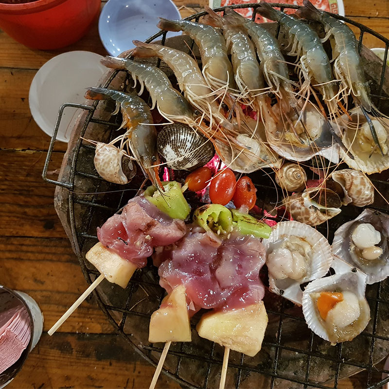 รวมร้านปิ้งย่างระยอง : 8 ร้านปิ้งย่างเจ้าเด็ดระยอง มีให้เลือกทั้งบุฟเฟ่ต์ และ a la carte บอกเลยสายกินไม่ควรพลาด